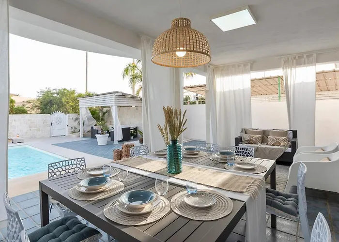 Soave Mare E Piscina Privata * Santa Maria Del Focallo