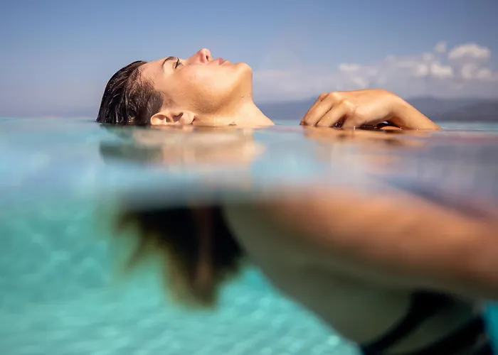 Soave Mare E Piscina Privata Villa